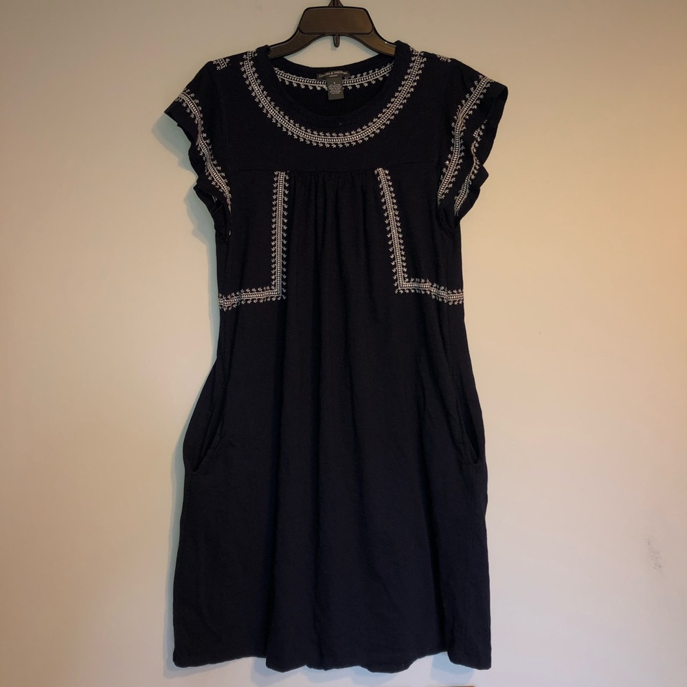 🔷🔷Chelsea & Theodore Blue White Embroider Dress